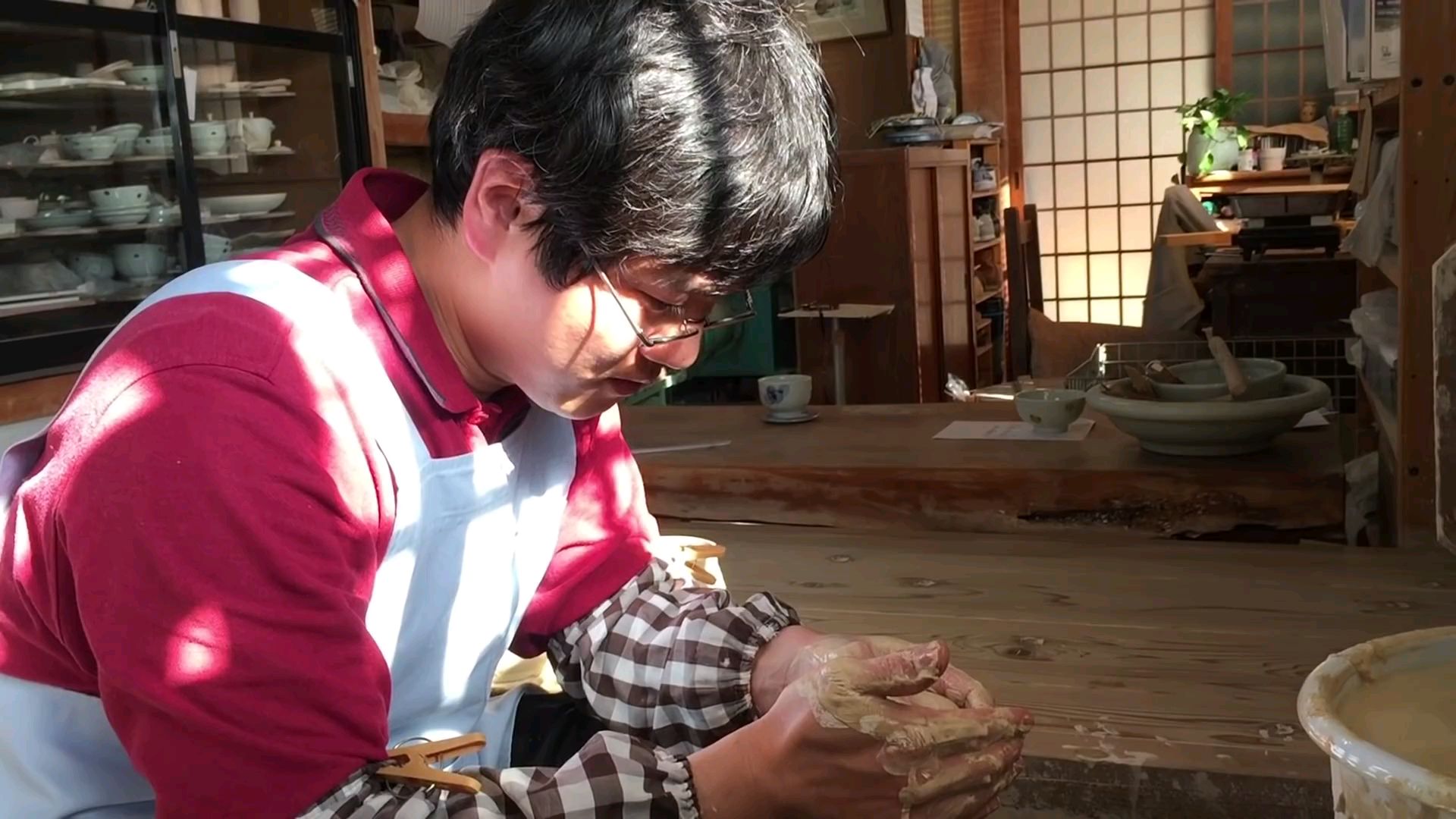 【Japanese Traditional Crafts】Make a porcelain teap